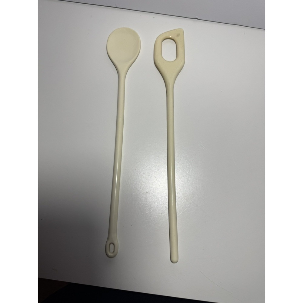 Vintage Melamine Ware Mixing Paddle Utensil Taiwan Off White Mid Century 2 piece